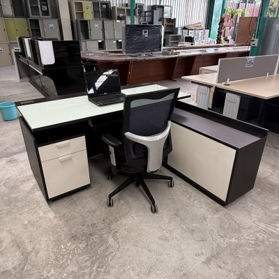 โต๊ะทำงานผู้บริหารทรง L