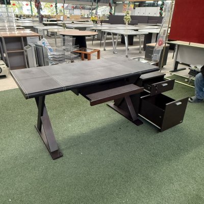 ชุดโต๊ะทำงาน