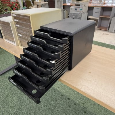 ลิ้นชักใส่เอกสาร