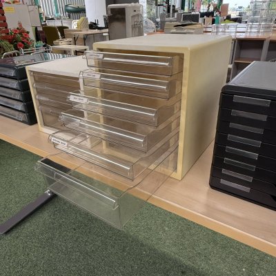 ลิ้นชักใส่เอกสาร