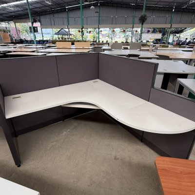 โต๊ะทำงานกลุ่ม 4 ที่นั่งทรง L