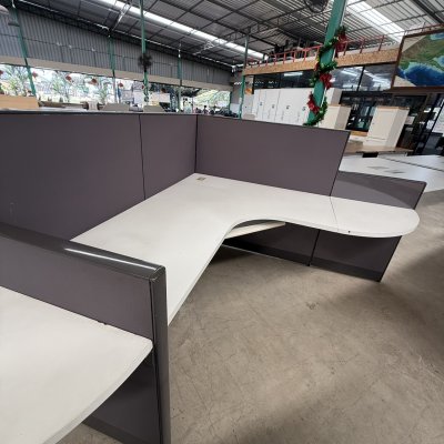 โต๊ะทำงานกลุ่ม 4 ที่นั่งทรง L