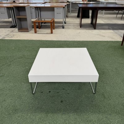 โต๊ะกลาง