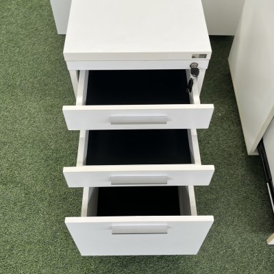 ตู้ลิ้นชักใต้โต๊ะ