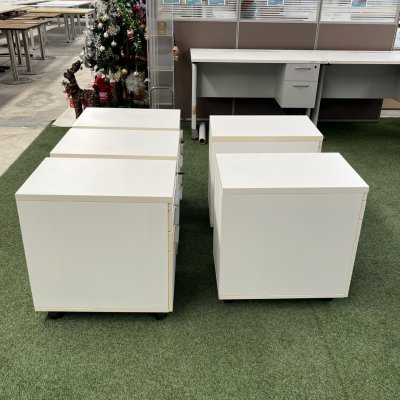 ตู้ลิ้นชักใต้โต๊ะ