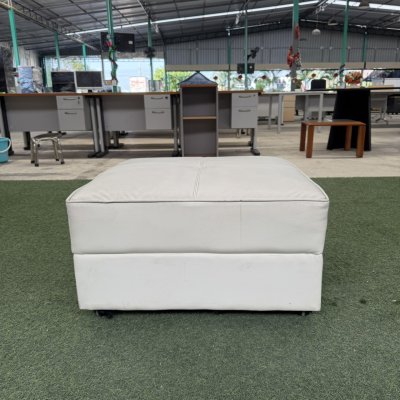 เก้าอี้สตูลพักคอย