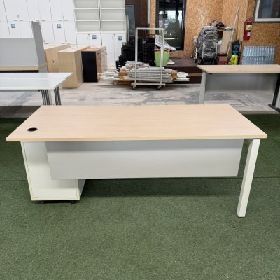 โต๊ะทำงานผู้บริหาร