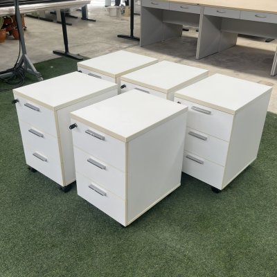 ตู้ลิ้นชักใต้โต๊ะ