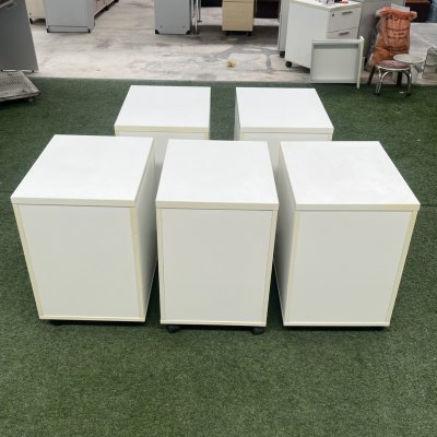 ตู้ลิ้นชักใต้โต๊ะ