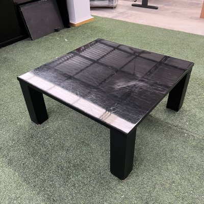 โต๊ะกลาง