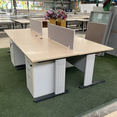 โต๊ะทำงานกลุ่ม 4 ที่นั่ง