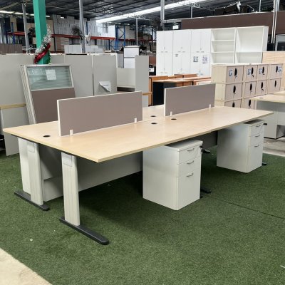 โต๊ะทำงานกลุ่ม 4 ที่นั่ง