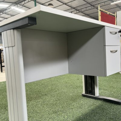 โต๊ะทำงาน