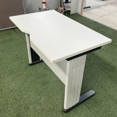 โต๊ะทำงาน