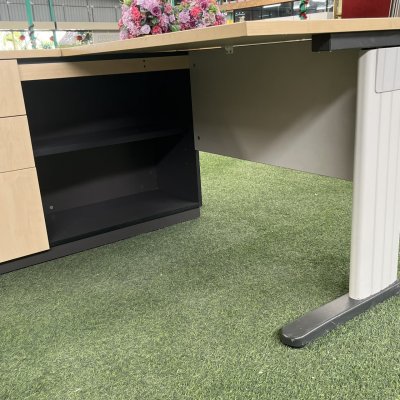 โต๊ะทำงานทรง L