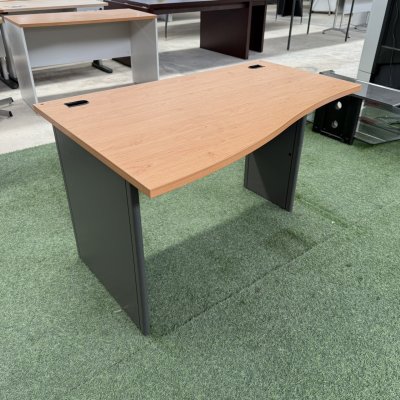 โต๊ะทำงาน