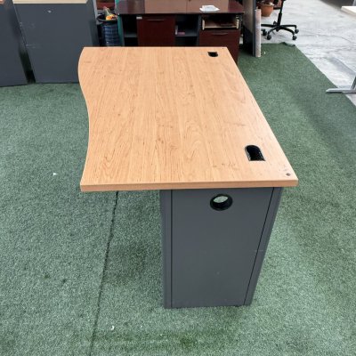 โต๊ะทำงาน