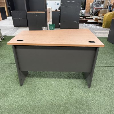 โต๊ะทำงาน