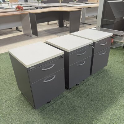 ตู้ลิ้นชักใต้โต๊ะ