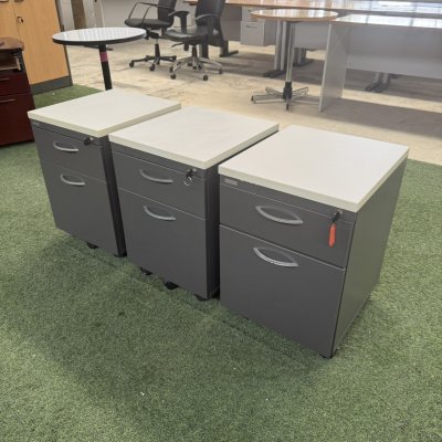 ตู้ลิ้นชักใต้โต๊ะ