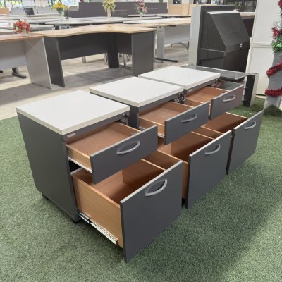 ตู้ลิ้นชักใต้โต๊ะ