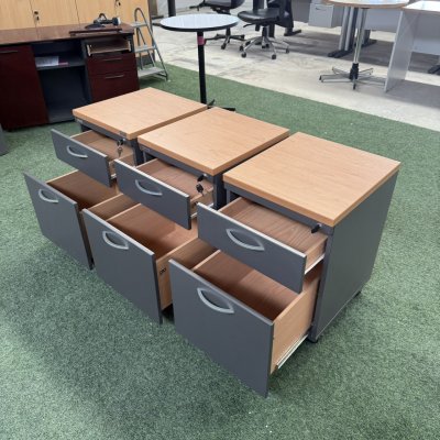 ตู้ลิ้นชักใต้โต๊ะ