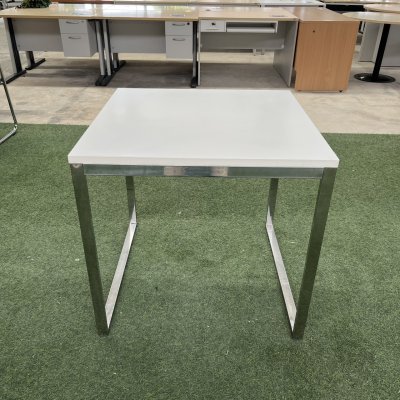 โต๊ะอเนกประสงค์