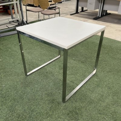 โต๊ะอเนกประสงค์