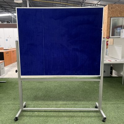 กระดานกำมะหยี่ติดป้ายประกาศ 2 หน้า