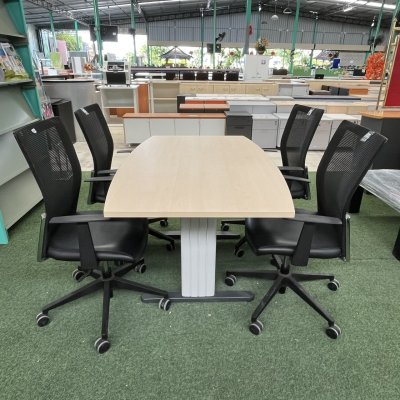 โต๊ะประชุม 4 ที่นั่ง