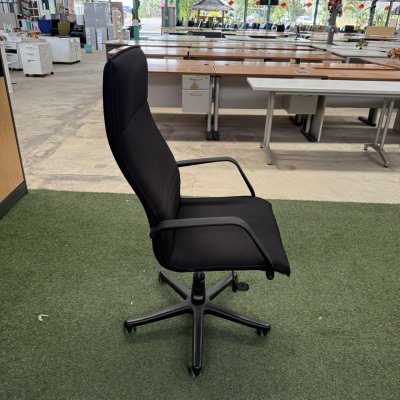 เก้าอี้ผู้บริหาร