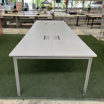 โต๊ะประชุม 10 ที่นั่ง