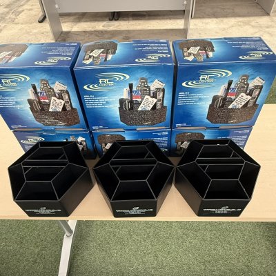 กล่องเสียบปากกา UDEE