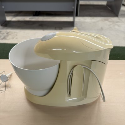 เครื่องผสมอาหาร