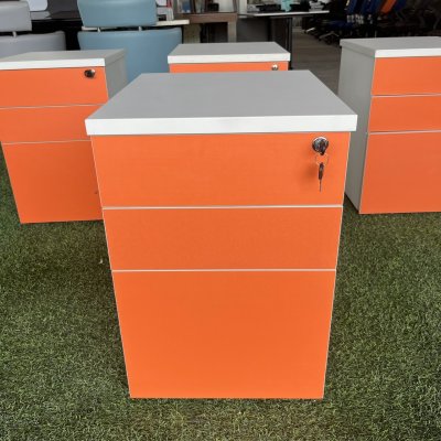 ตู้ลิ้นชักข้างโต๊ะ สีส้ม