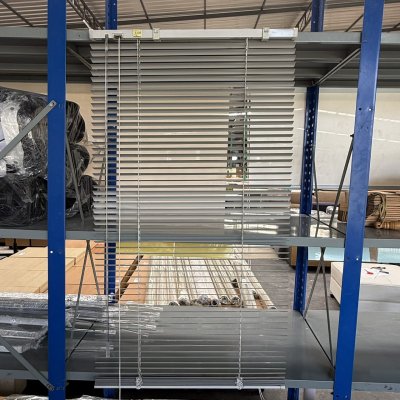 มู่ลี่ปรับแสง