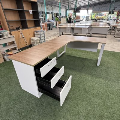 โต๊ะทำงานผู้บริหารทรง L