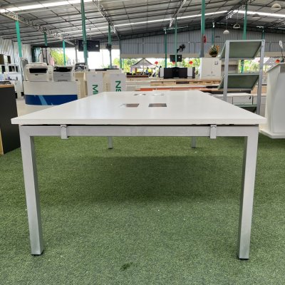 โต๊ะประชุม 6-8 ที่นั่ง (สีขาว)