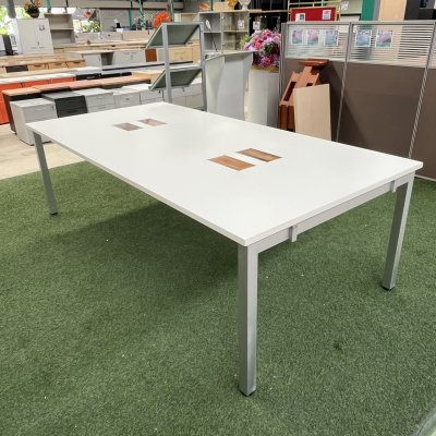 โต๊ะประชุม 6-8 ที่นั่ง (สีขาว)