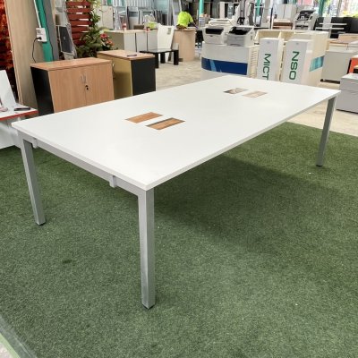 โต๊ะประชุม 6-8 ที่นั่ง (สีขาว)