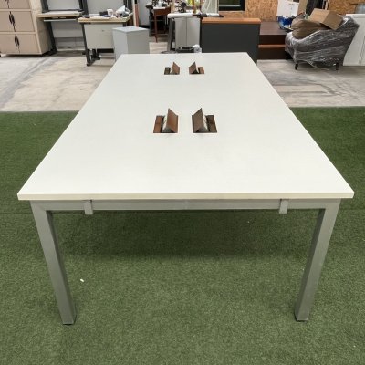 โต๊ะประชุม 6-8 ที่นั่ง (สีขาว)