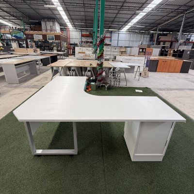 โต๊ะทำงานผู้บริหารทรง L