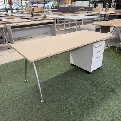 โต๊ะทำงานผู้บริหาร