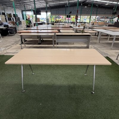 โต๊ะประชุม 4-6 ที่นั่ง