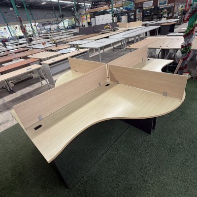 โต๊ะทำงานกลุ่ม 4 ที่นั่งทรง L