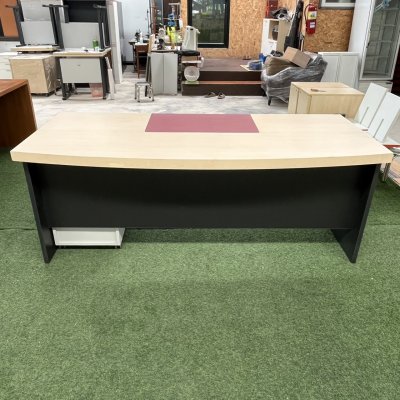 โต๊ะทำงานผู้บริหารพร้อมตู้ลิ้นชักใต้โต๊ะ