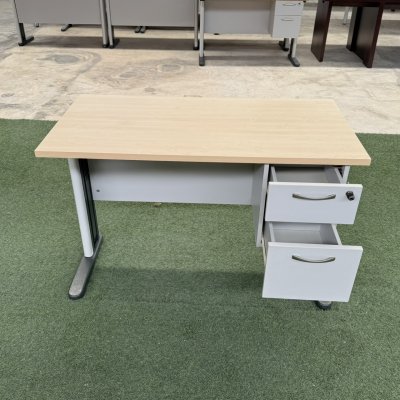 โต๊ะทำงานมีลิ้นชัก