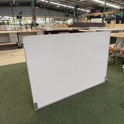 กระดานไวท์บอร์ด แขวนผนัง