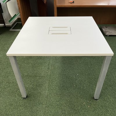 โต๊ะอเนกประสงค์ (สีขาว)