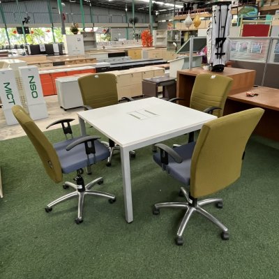 โต๊ะอเนกประสงค์ (สีขาว)